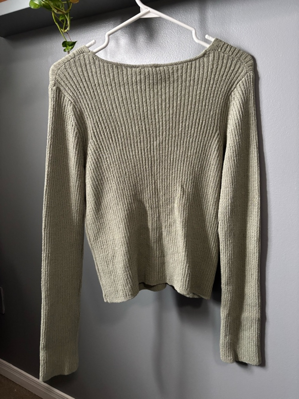 NWT Dynamite Ribbed Button-Front V-Neck Sweater - Picture 2 of 3